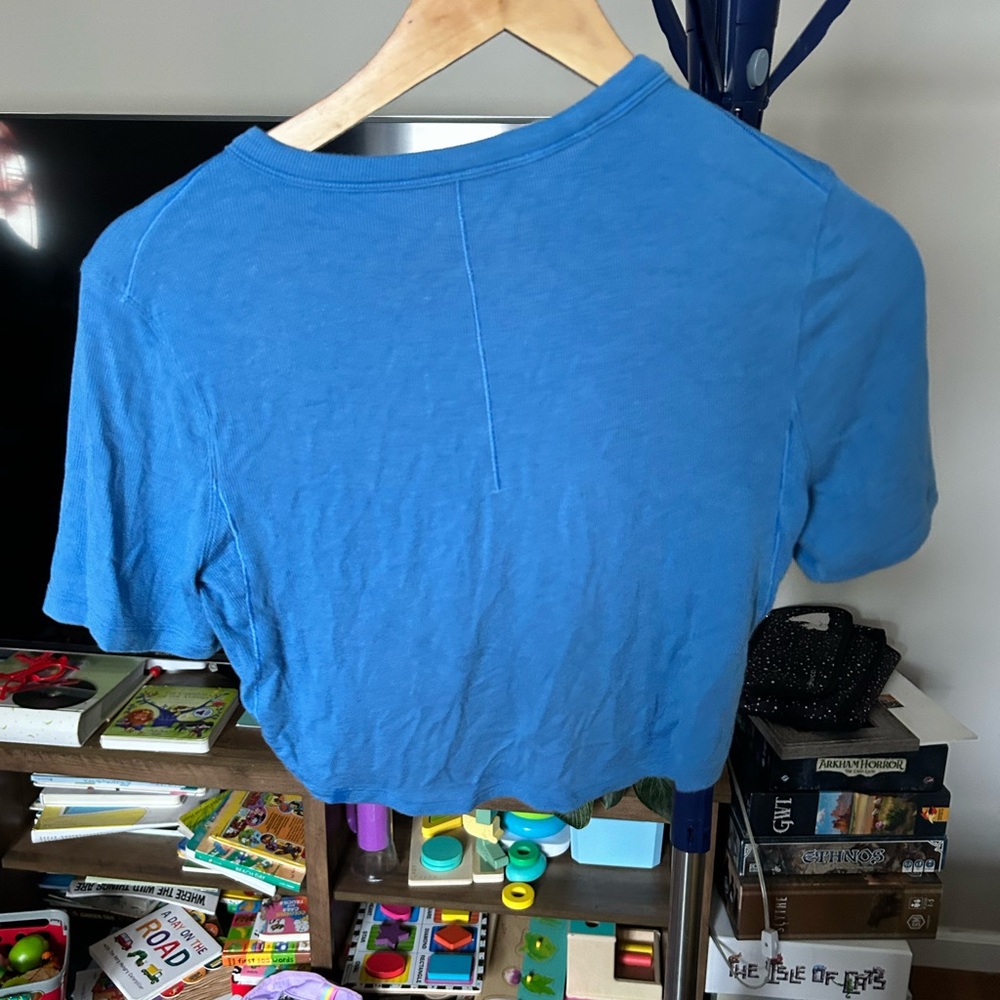 Lululemon Hold Tight Crop in Blue Nile - Picture 3 of 4